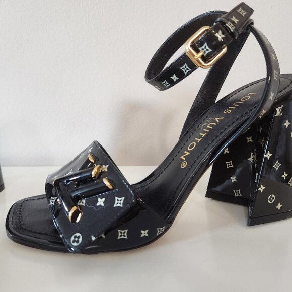 Louis Vuitton Black and Gold Sandals - Picture 3 of 8